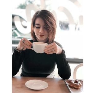 Meet your Posher, Jessica